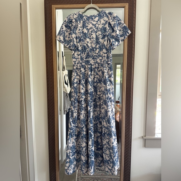Anthropologie Maeve Blue and White Floral Somerset Short-Sleeve Maxi Dress - Picture 4 of 5